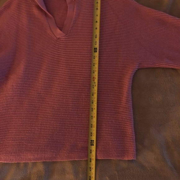 Pink Ribbed V-Neck Sweater - Picture 4 of 5